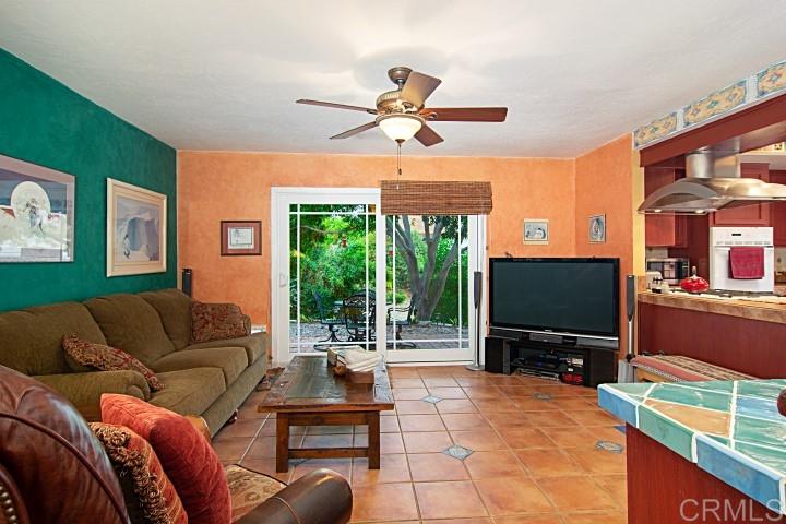 1427 Avocado Road Oceanside, CA 92054 - Photo 9 of 25