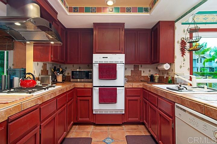 1427 Avocado Road Oceanside, CA 92054 - Photo 10 of 25
