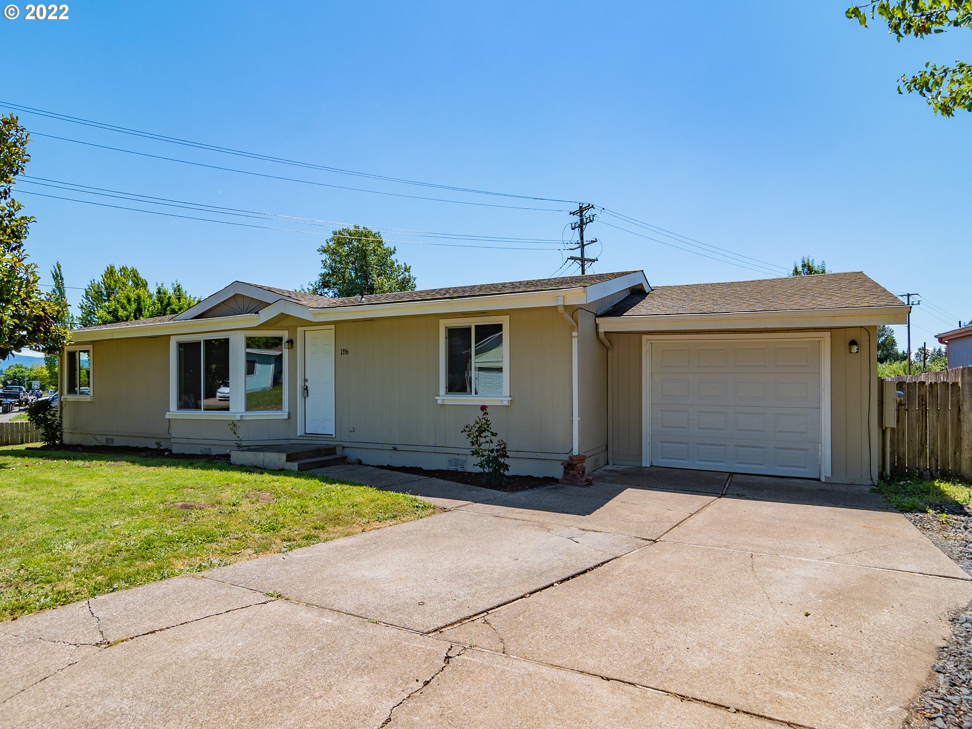 1356 South 59th Street Springfield, OR 97478 - Photo 1 of 32