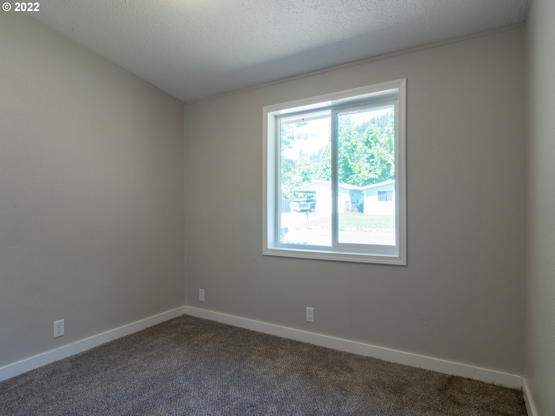 1356 South 59th Street Springfield, OR 97478 - Photo 17 of 32 Bedroom