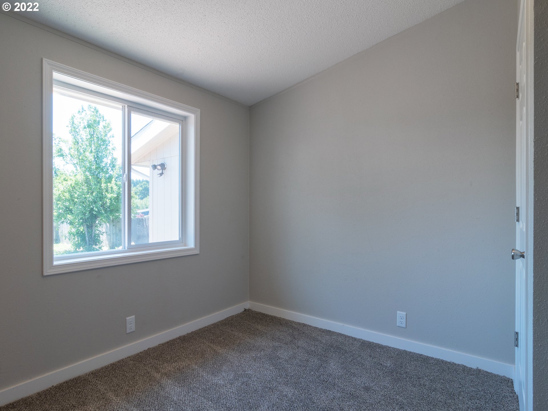 1356 South 59th Street Springfield, OR 97478 - Photo 22 of 32 Bedroom