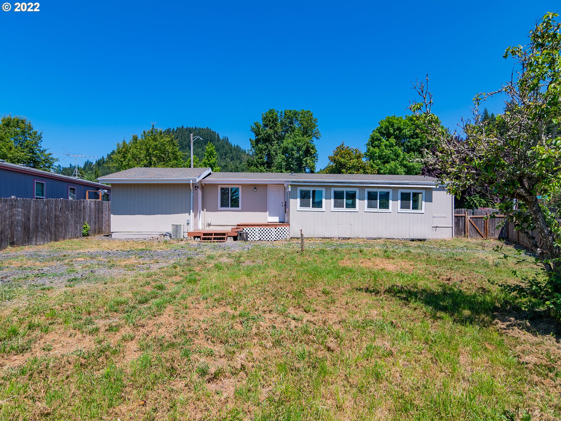 1356 South 59th Street Springfield, OR 97478 - Photo 30 of 32 Backyard