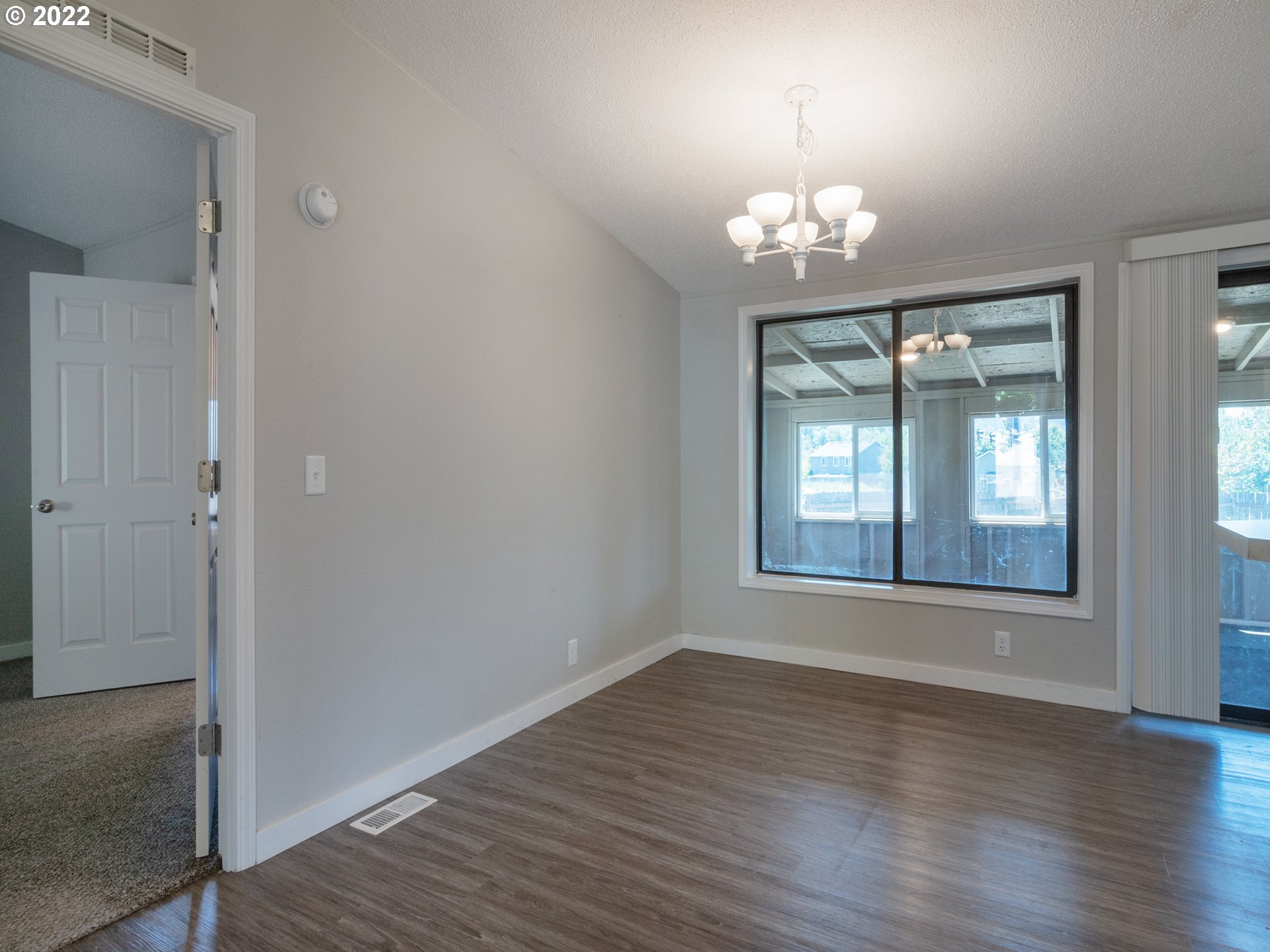 1356 South 59th Street Springfield, OR 97478 - Photo 7 of 32 Dining Room