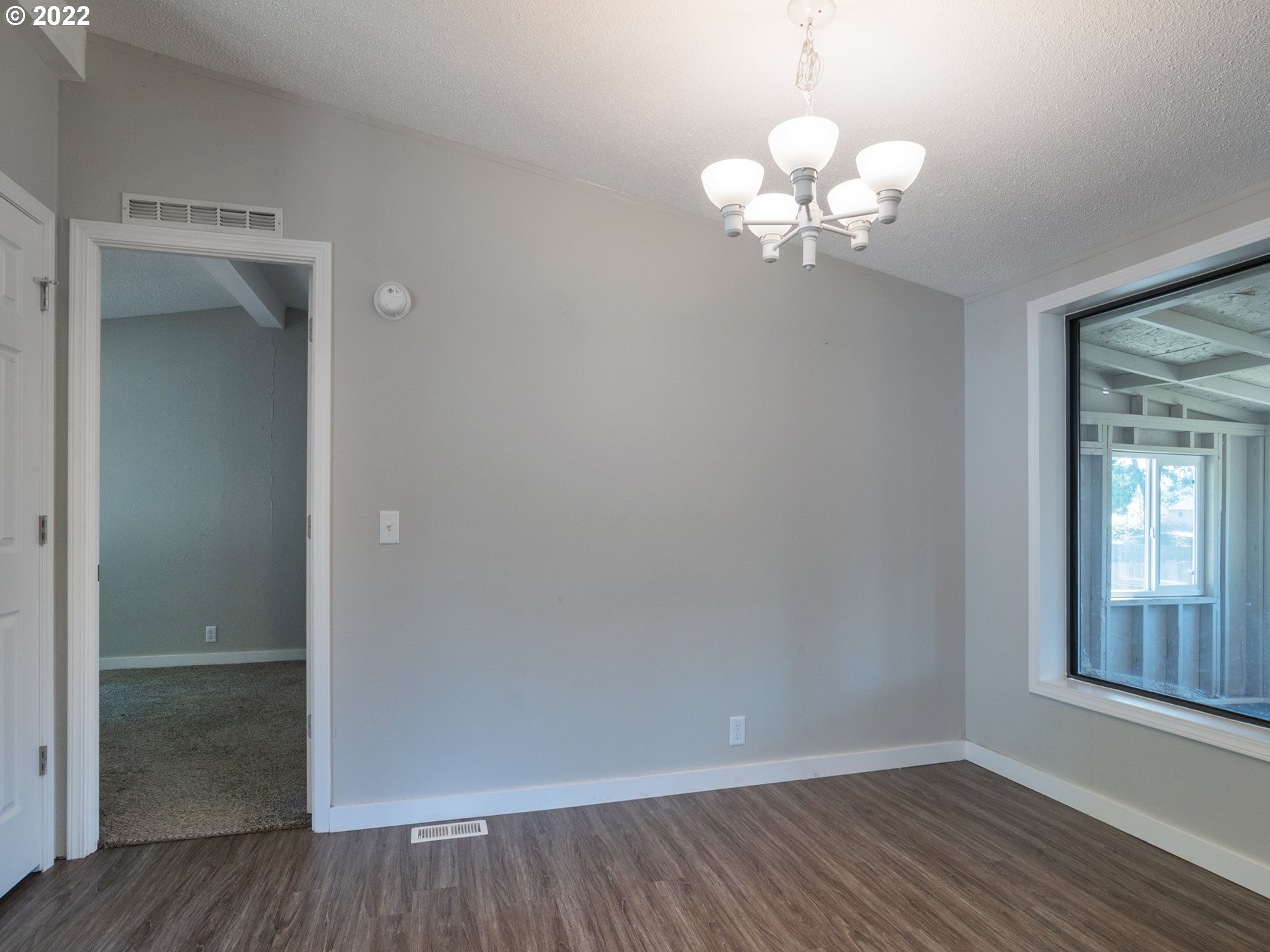 1356 South 59th Street Springfield, OR 97478 - Photo 8 of 32 Dining Room