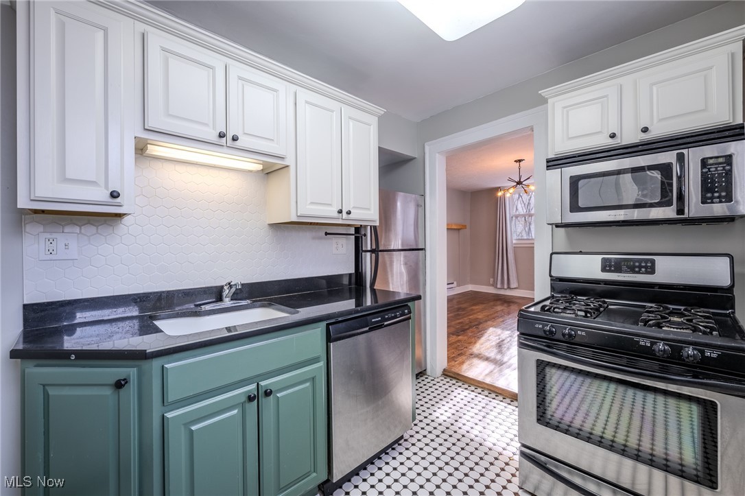 2469 Overlook Road, Unit 11 Cleveland, OH 44106 - Photo 8 of 27
