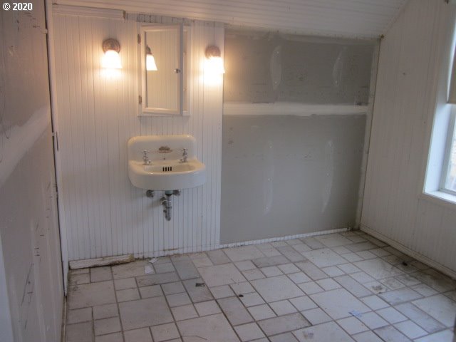 384 Oak Flat Road Goldendale, WA 98620 - Photo 4 of 18 Gallery Image 4