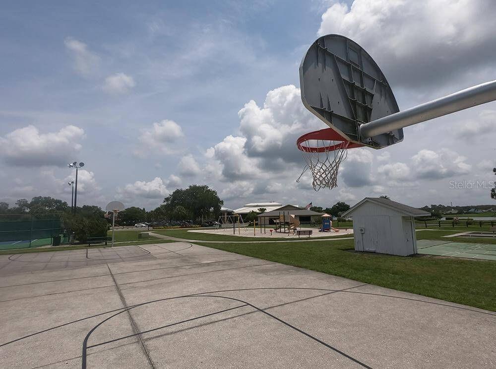 3916 Atrium Drive, Unit 4 Orlando, FL 32822 - Photo 59 of 71 a view of a terrace