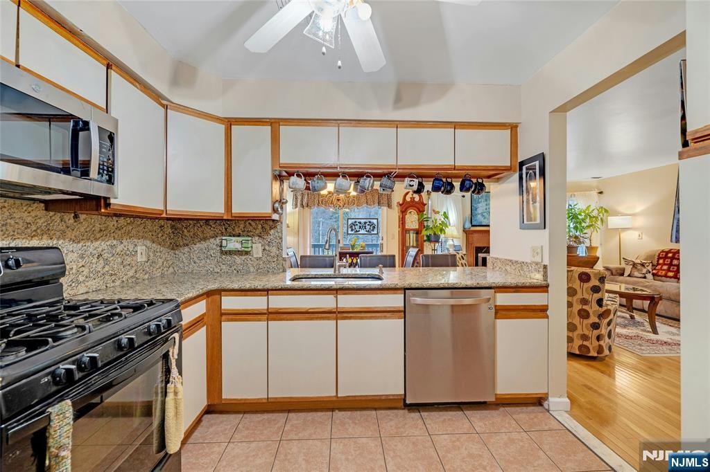 49 Quartz Lane, Unit 49 Paterson, NJ 07501 - Photo 11 of 31