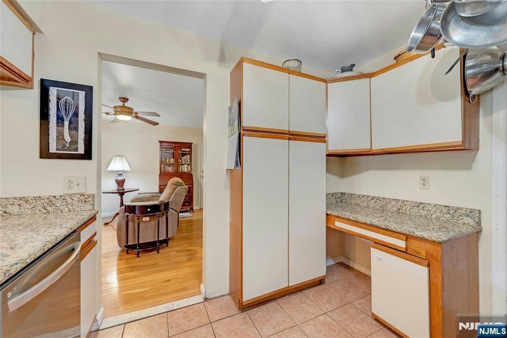 49 Quartz Lane, Unit 49 Paterson, NJ 07501 - Photo 12 of 31