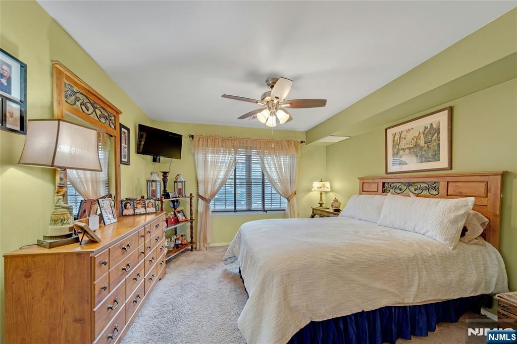 49 Quartz Lane, Unit 49 Paterson, NJ 07501 - Photo 16 of 31