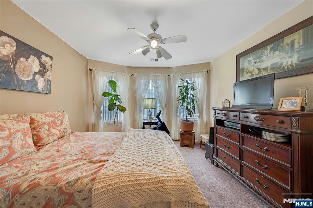 49 Quartz Lane, Unit 49 Paterson, NJ 07501 - Photo 19 of 31