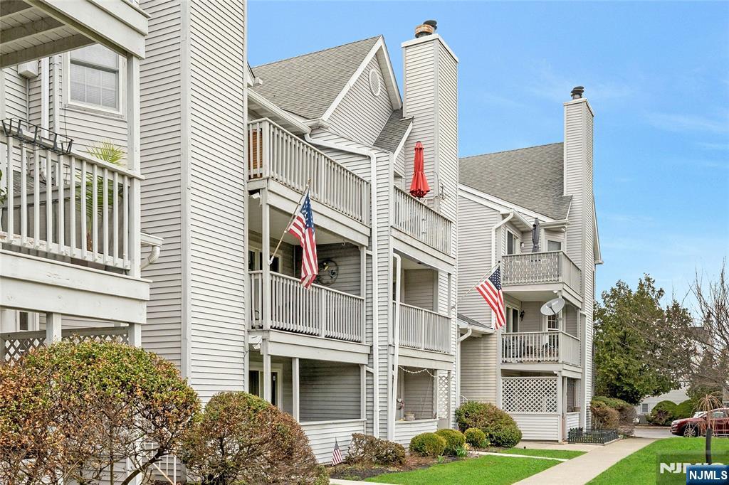49 Quartz Lane, Unit 49 Paterson, NJ 07501 - Photo 23 of 31
