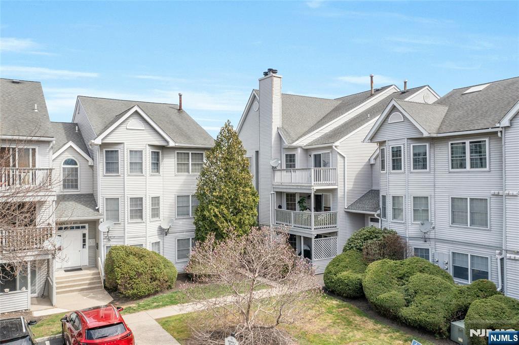 49 Quartz Lane, Unit 49 Paterson, NJ 07501 - Photo 27 of 31