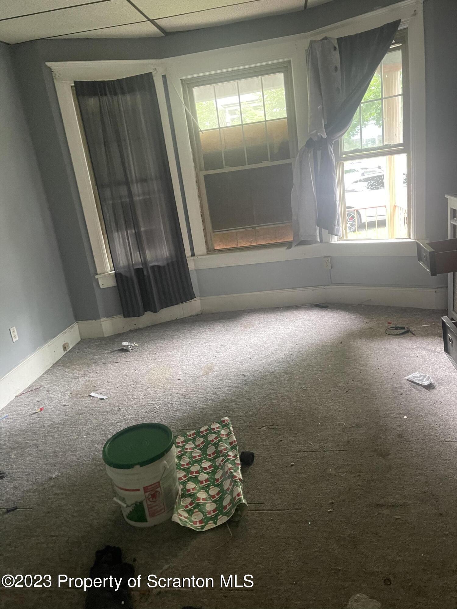 831 Monroe Avenue Scranton, PA 18510 - Photo 30 of 35 a view of empty room with window