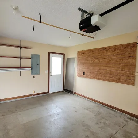 $384,900 | 204 Steeplechase Drive, Auburn, IN 46706