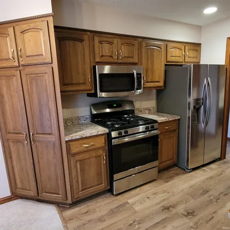 $384,900 | 204 Steeplechase Drive, Auburn, IN 46706