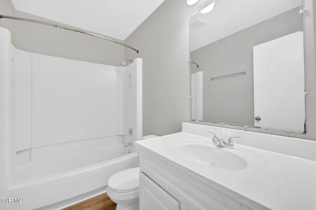 $215,000 | 1559 Colony Park Drive, Unit 37, Johnson City, TN 37604