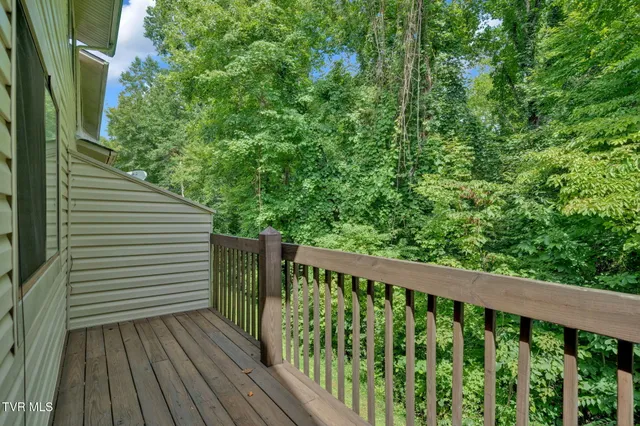 $215,000 | 1559 Colony Park Drive, Unit 37, Johnson City, TN 37604