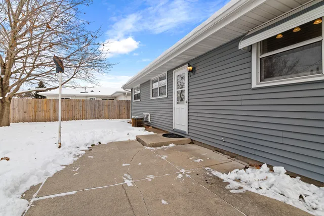 $274,900 | 1602 North 28th Street, Sheboygan, WI 53081