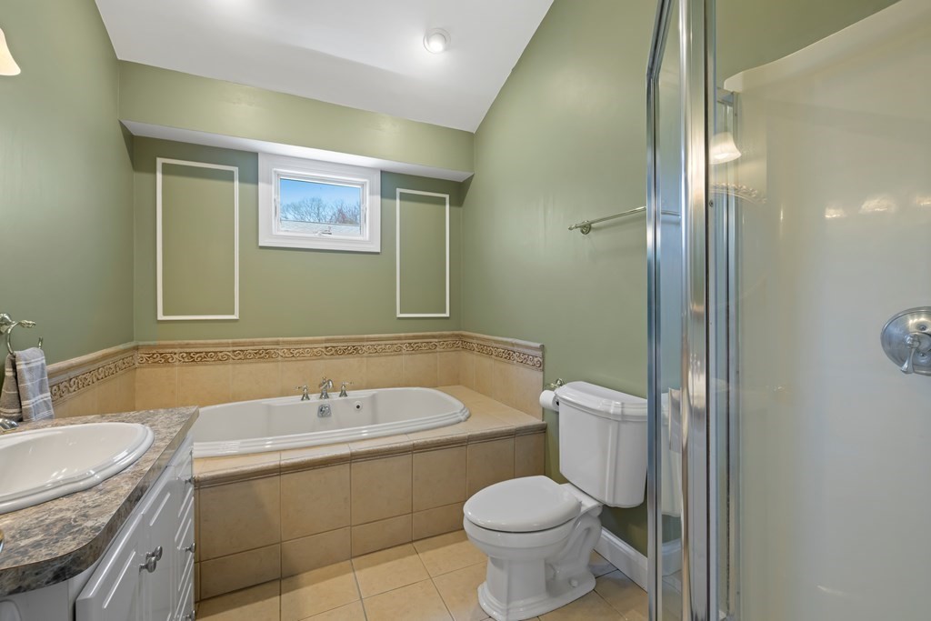 238 Ashcroft Road Medford, MA 02155 - Photo 16 of 25 Gallery Image 16