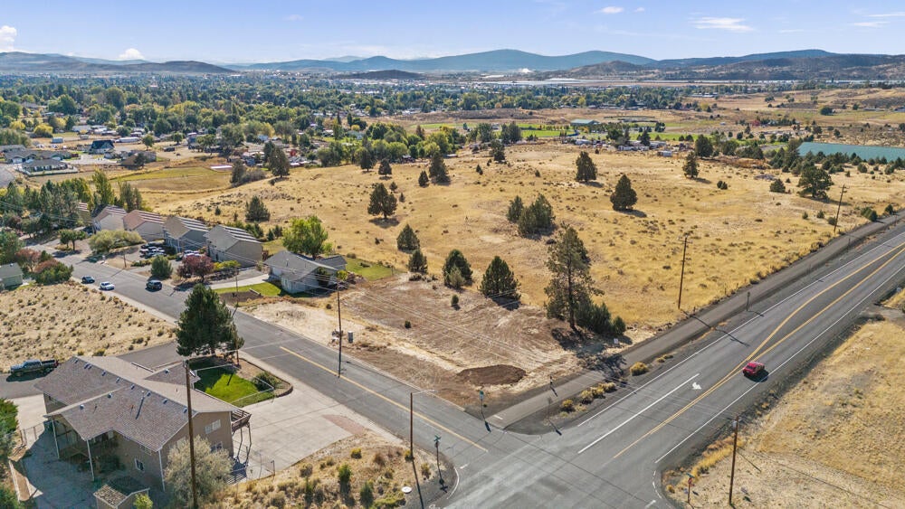 Homedale Road Klamath Falls, OR 97603 - Photo 7 of 20 FoothillsBlvdLot-7
