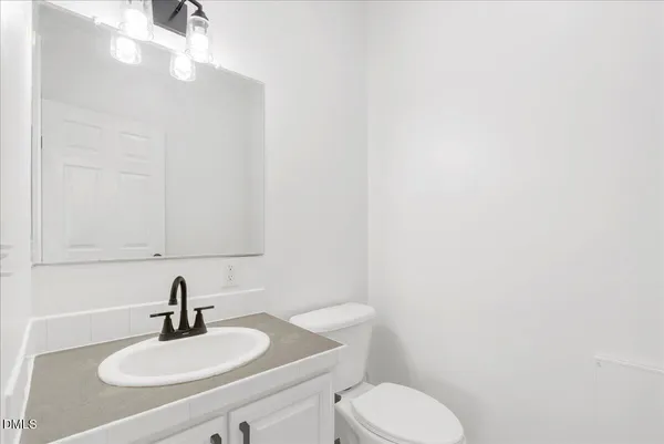 $580,000 | 2694 Olmstead Road, Creedmoor, NC 27522