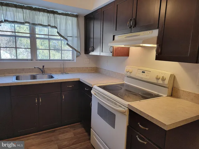 $2,275 | 9220 Niki Place, Unit 201, Manassas, VA 20110