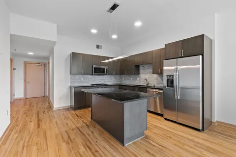 $469,900 | 1240 South 2nd Street, Unit 225, Minneapolis, MN 55415
