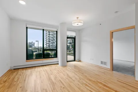 $469,900 | 1240 South 2nd Street, Unit 225, Minneapolis, MN 55415