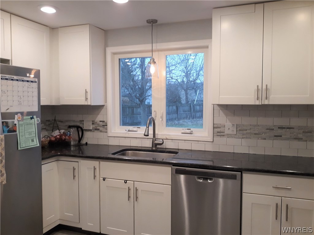 189 Exeter Road Amherst, NY 14221 - Photo 8 of 18