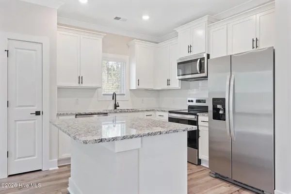 $371,900 | 210 South Umbrella Palm Drive, Hampstead, NC 28443