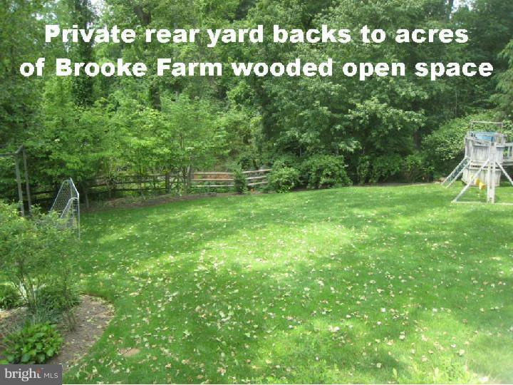 125 Brooke Farm Road Wayne, PA 19087 - Photo 19 of 22 View in Back