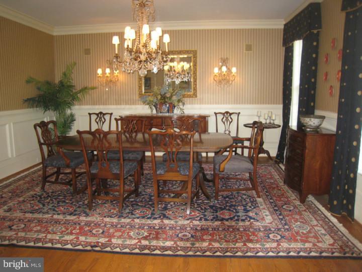 125 Brooke Farm Road Wayne, PA 19087 - Photo 4 of 22 Dining Room