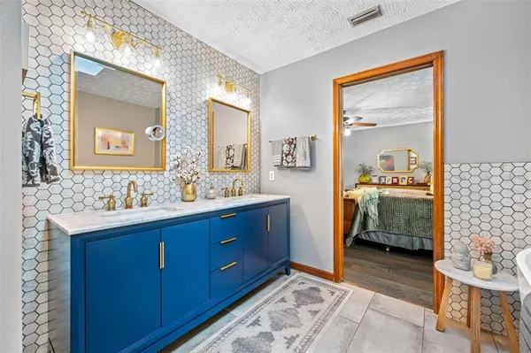 $755,000 | 9206 65th Avenue East, Bradenton, FL 34202