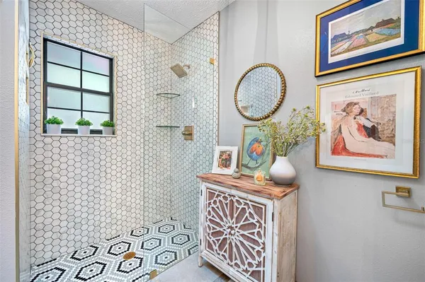 $755,000 | 9206 65th Avenue East, Bradenton, FL 34202