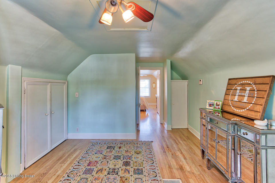 4223 Winchester Road Louisville, KY 40207 - Photo 19 of 35 4223 Winchester Rd-19