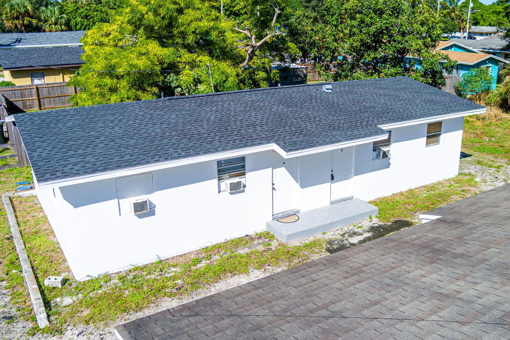 2108 Avenue East Fort Pierce, FL 34950 - Photo 4 of 32 a view of outdoor space and yard