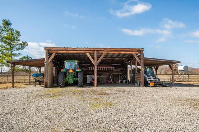 $11,100,000 | 648 County Road 2205, Ivanhoe, TX 75447