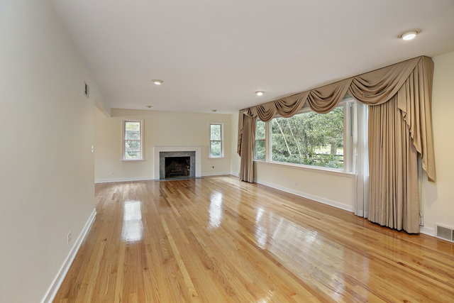 99 Church Road Winnetka, IL 60093 - Photo 3 of 14