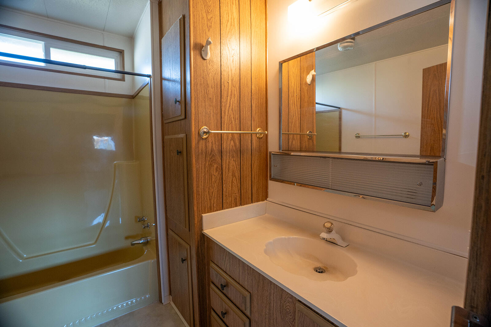 2252 Table Rock Road, Unit SPC 232 Medford, OR 97501 - Photo 14 of 18 LC - JLS 2252 232 TRR-22