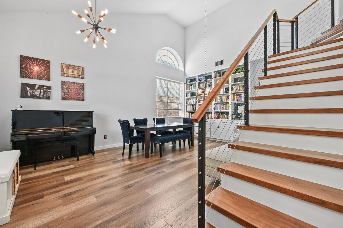 6609 Oasis Drive Austin, TX 78749 - Photo 7 of 27 a view of entryway and hall with wooden floor