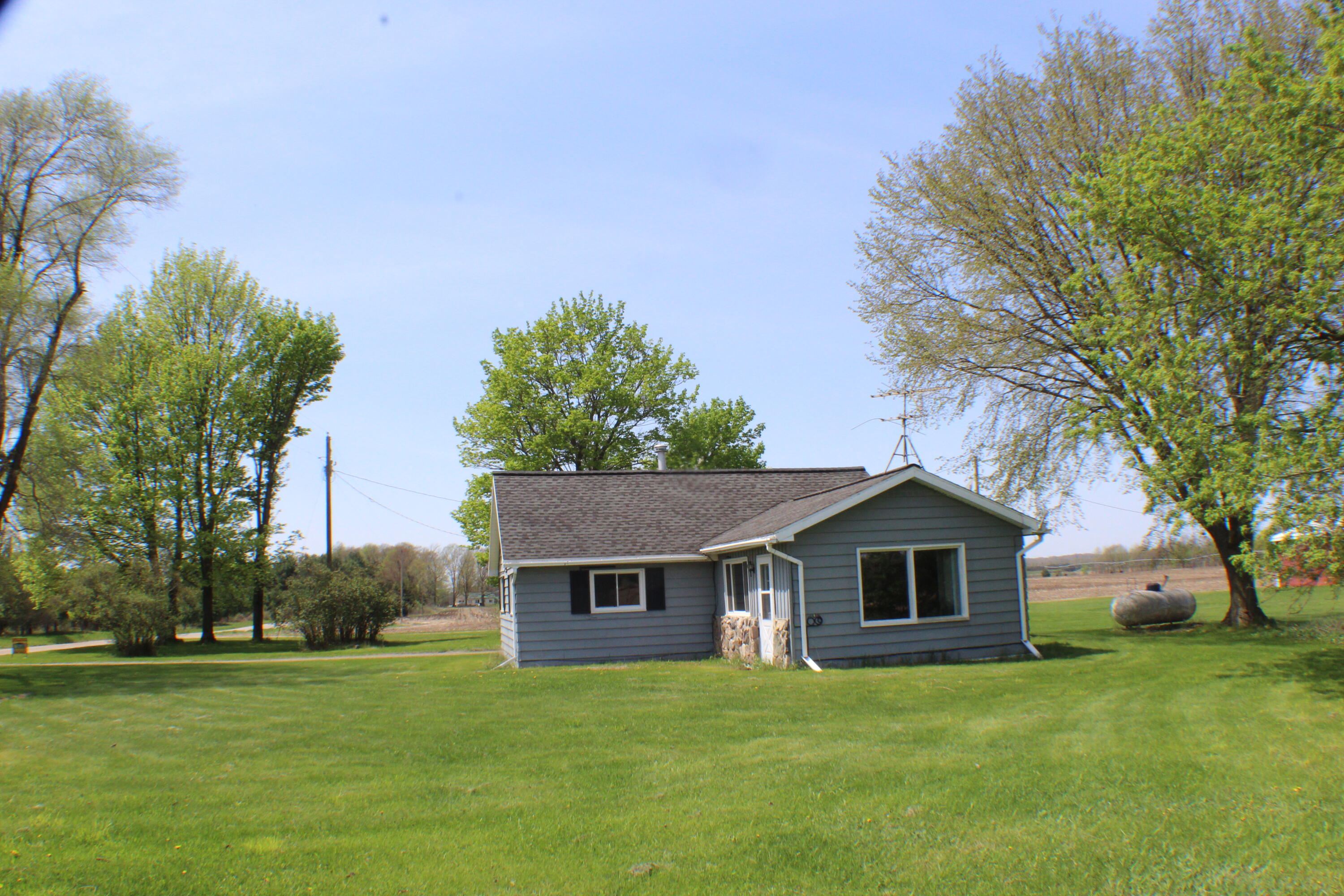 7780 Cutler Road Lakeview, MI 48850 - Photo 10 of 41 IMG_3436