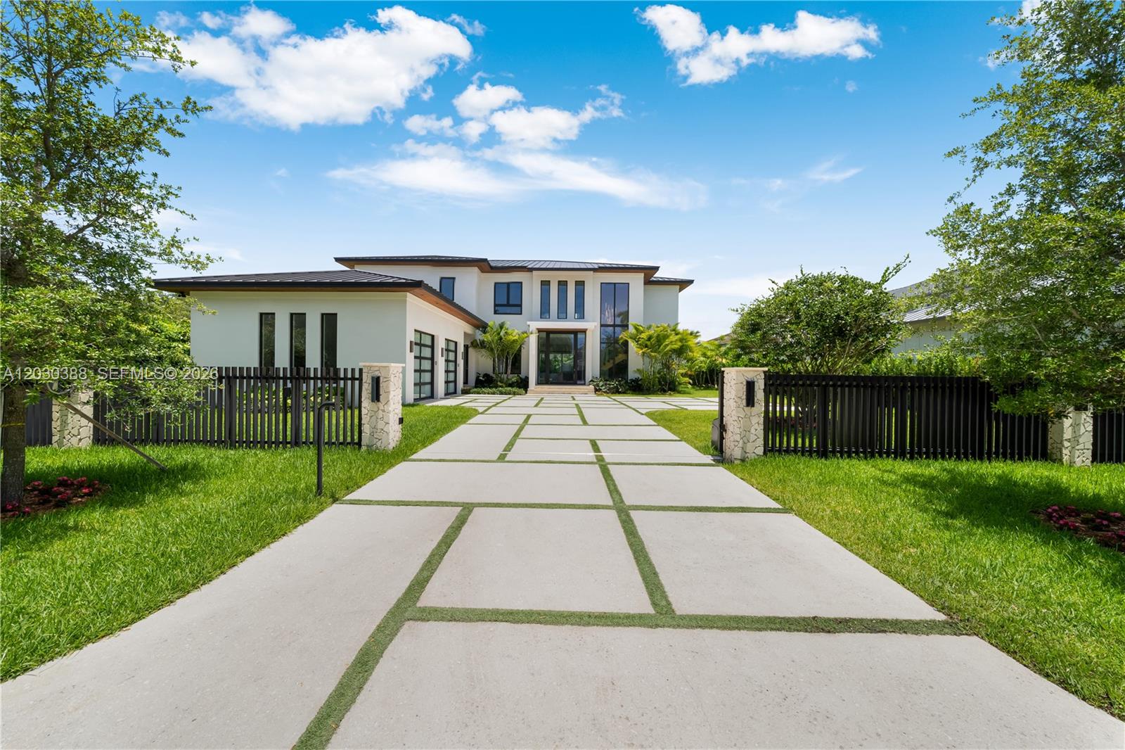 6641 Southwest 85th Street Miami, FL 33143 - Photo 3 of 34