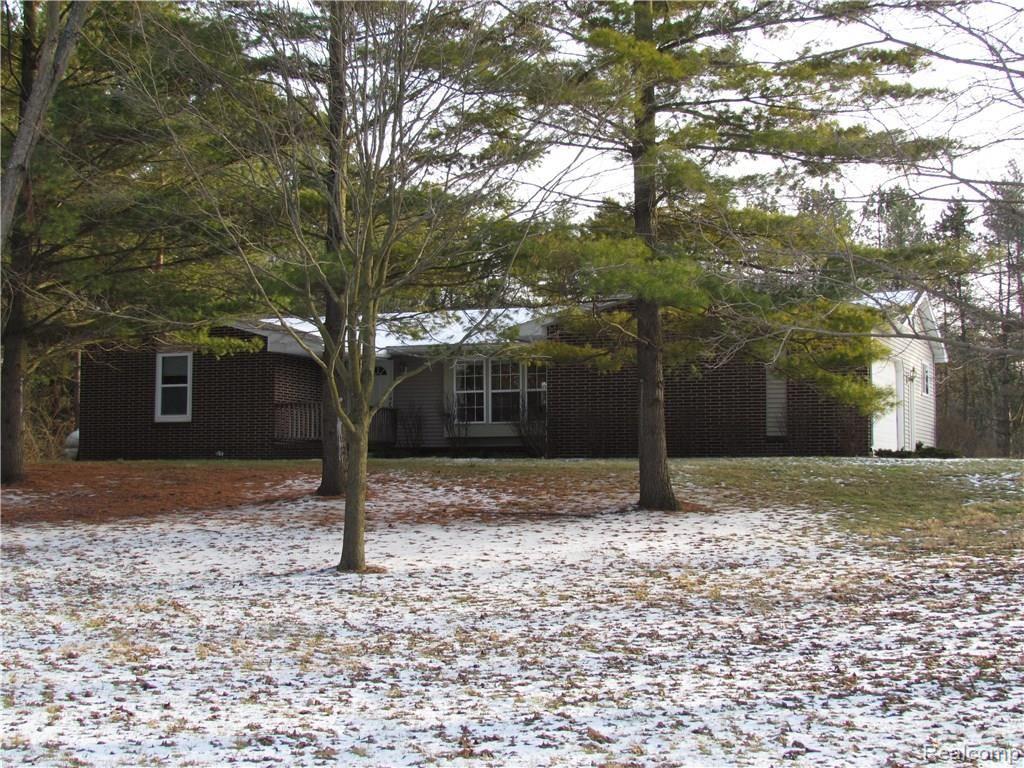 11502 Green Road Goodrich, MI 48438 - Photo 1 of 35