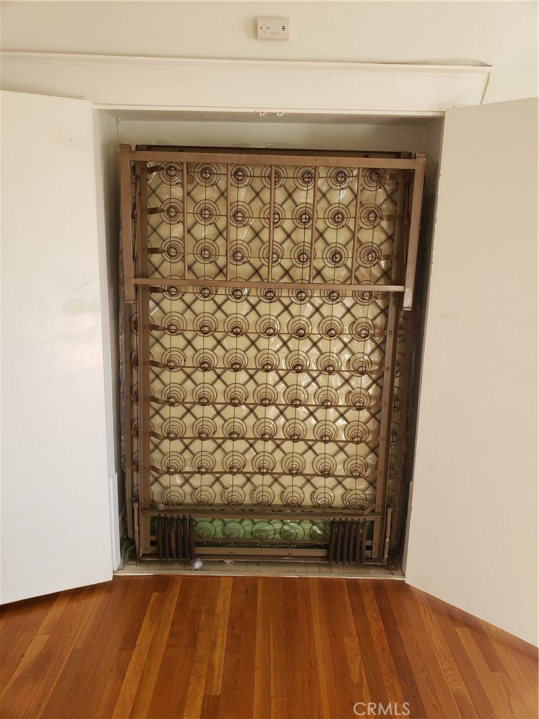 323 West 4th Street, Unit 304 Long Beach, CA 90802 - Photo 28 of 30 a view of a small space