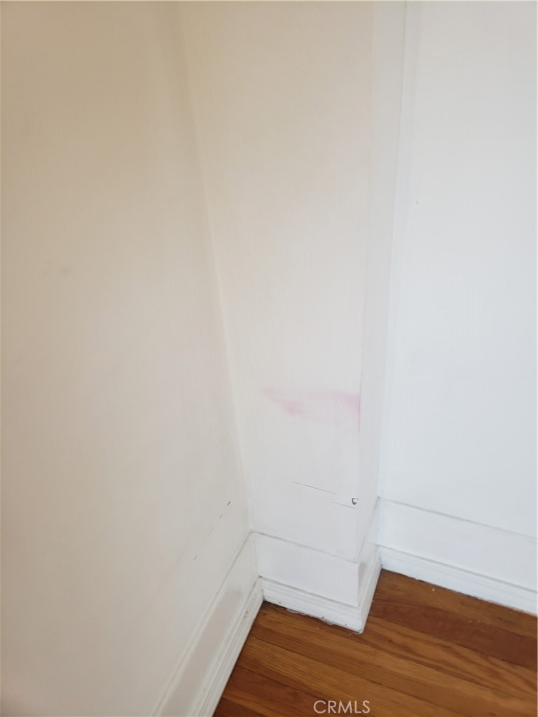 323 West 4th Street, Unit 304 Long Beach, CA 90802 - Photo 10 of 30 a view of an empty room