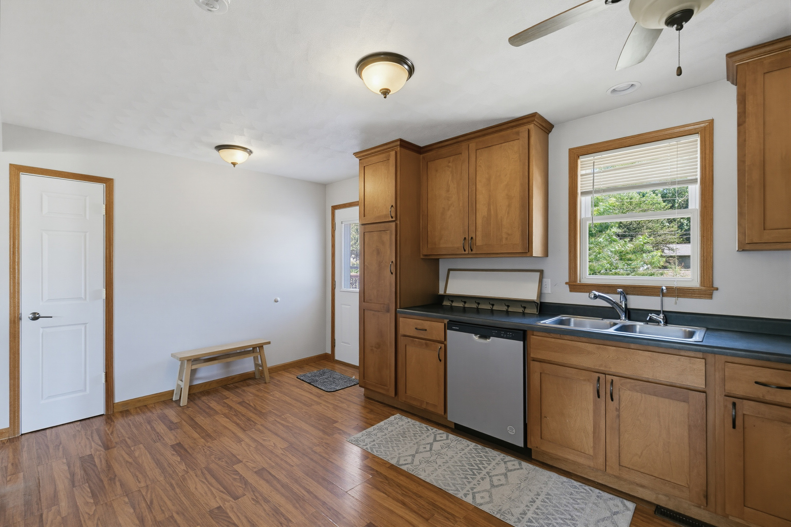 614 6th Street Colona, IL 61241 - Photo 11 of 42