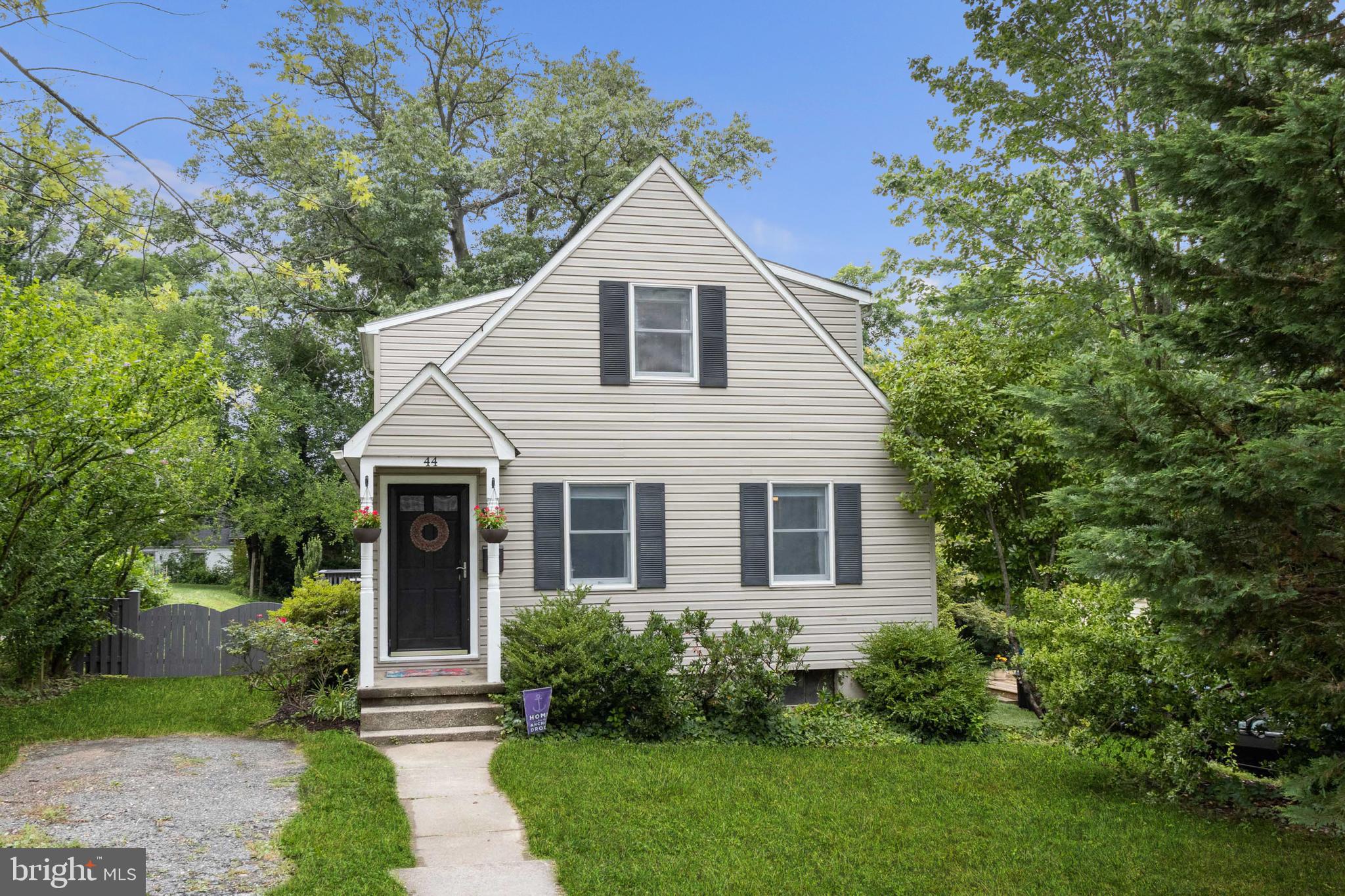 44 Belfast Road Lutherville-Timonium, MD 21093 - Photo 1 of 34 Welcome home!!