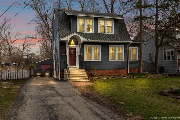 $409,900 | 334 West School Street, Villa Park, IL 60181