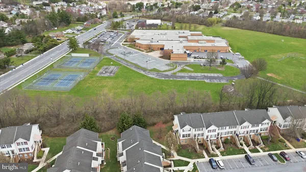 $325,000 | 6510 Daytona Court, Unit 205, Frederick, MD 21703